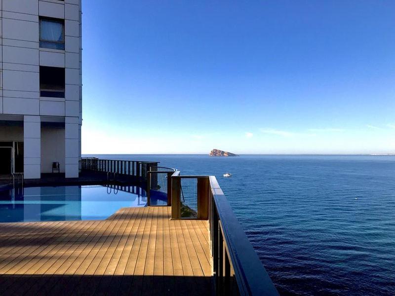 Gemelos Benidorm Luaran gambar