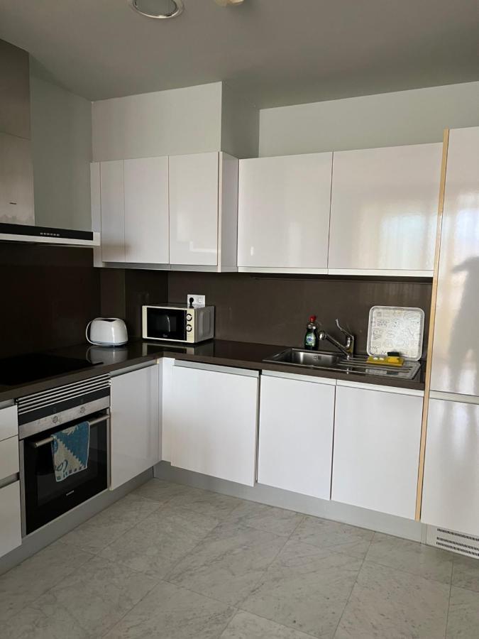 Gemelos Benidorm Luaran gambar